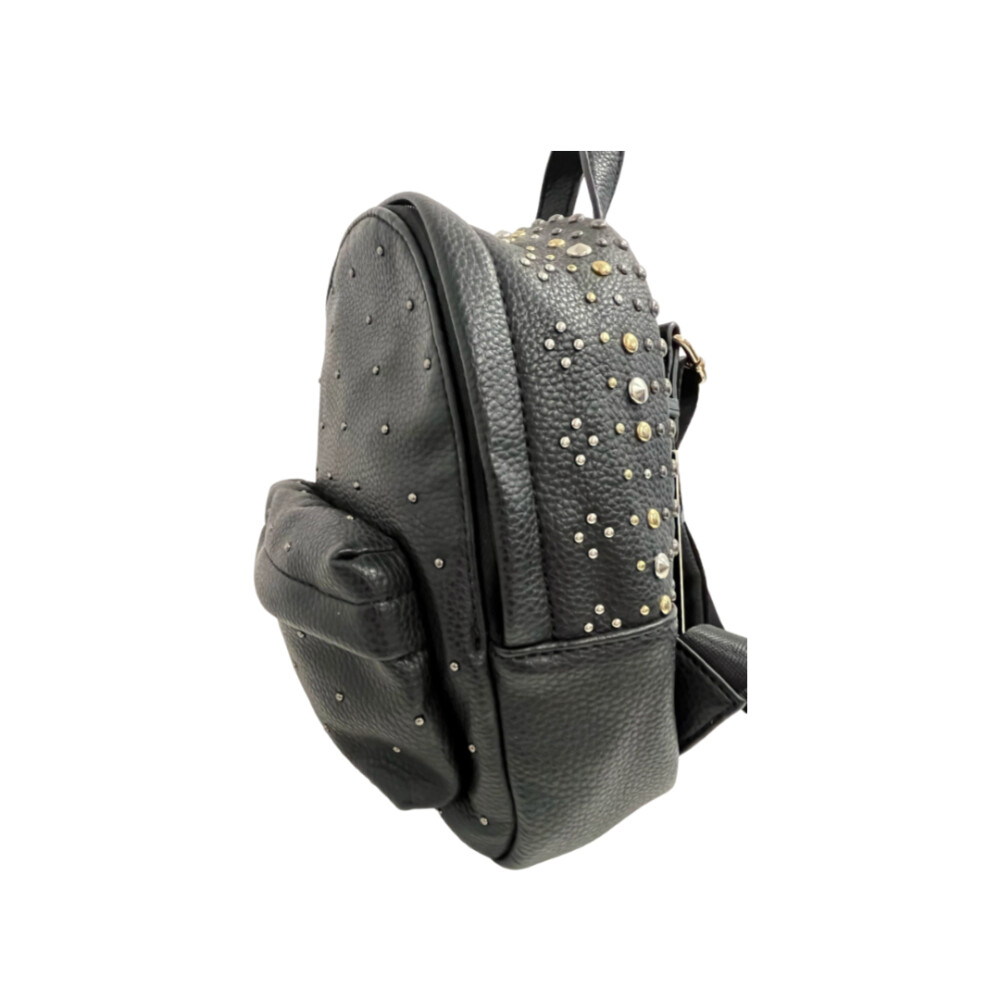 Mochila Con Detalles En tachas FC MOCHILA TACHAS