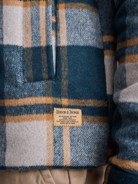 OUTWEAR NEWCASTLE PETROLEO