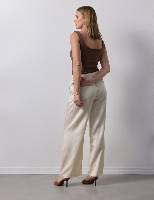 Pantalón Bolsillos BEIGE CLARO