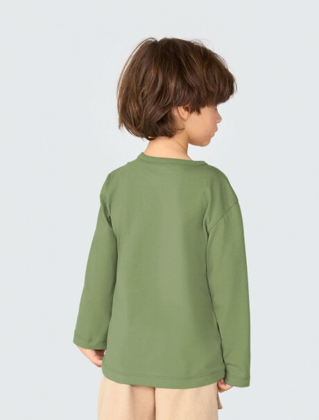 CAMISETA INFANTIL CON ESTAMPA VERDE