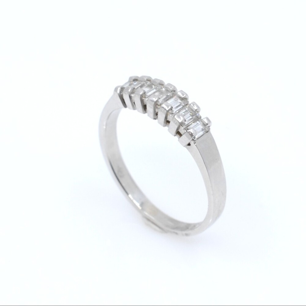 Anillo platino y brillantes baguettes Anillo platino y brillantes baguettes