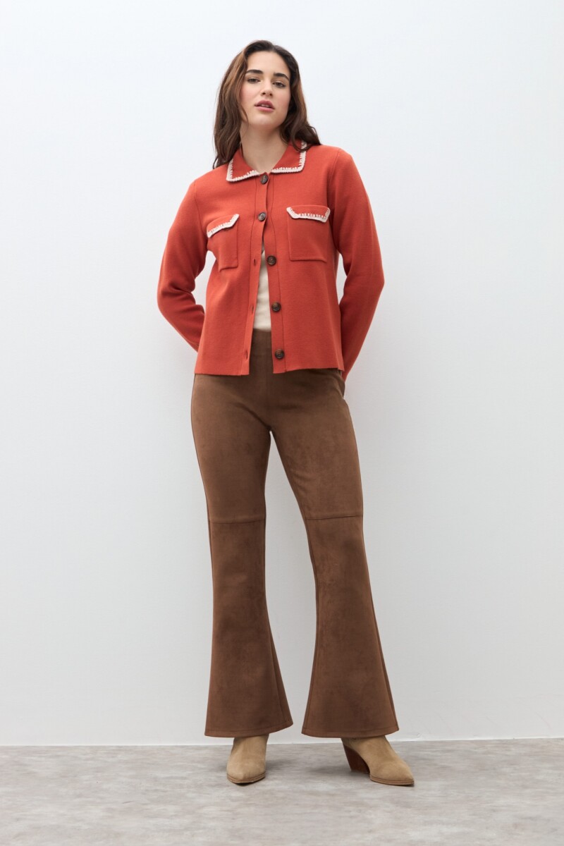 Chaqueta tejida con bordado en contraste - lacre 