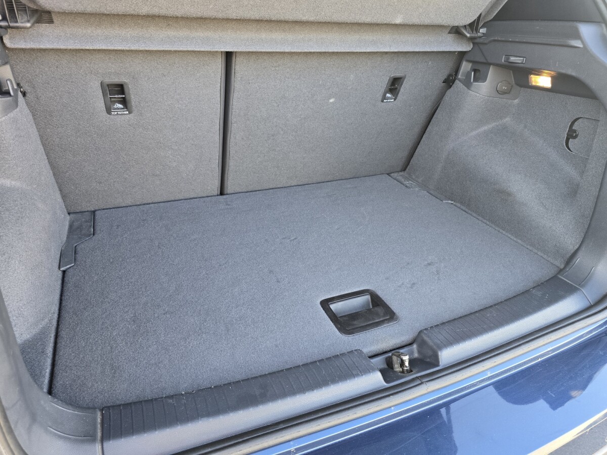 Volkswagen T-Cross Comfortline 1.6 AT| Permuta / Financia Volkswagen T-Cross Comfortline 1.6 AT| Permuta / Financia