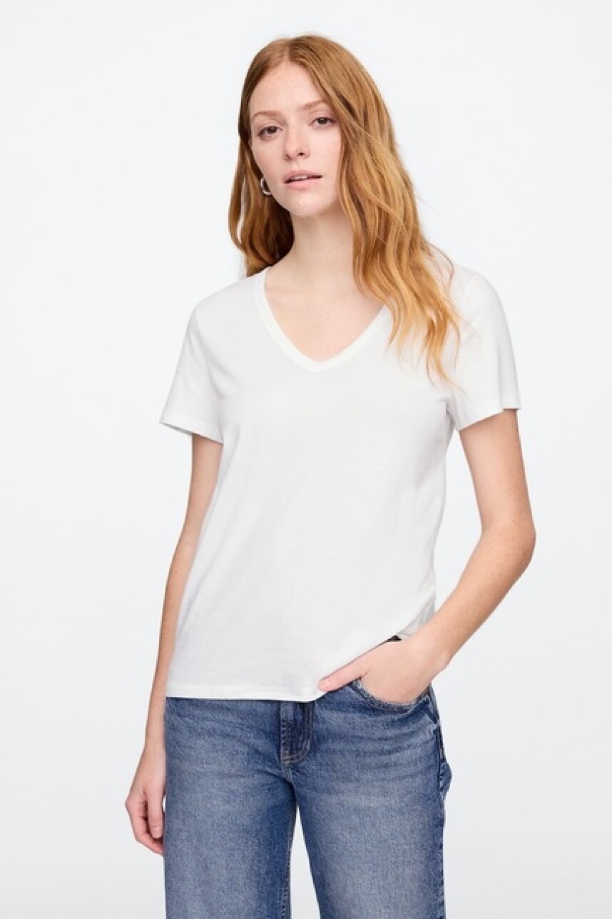 Remera Cuello V Mujer White V2 Global 2