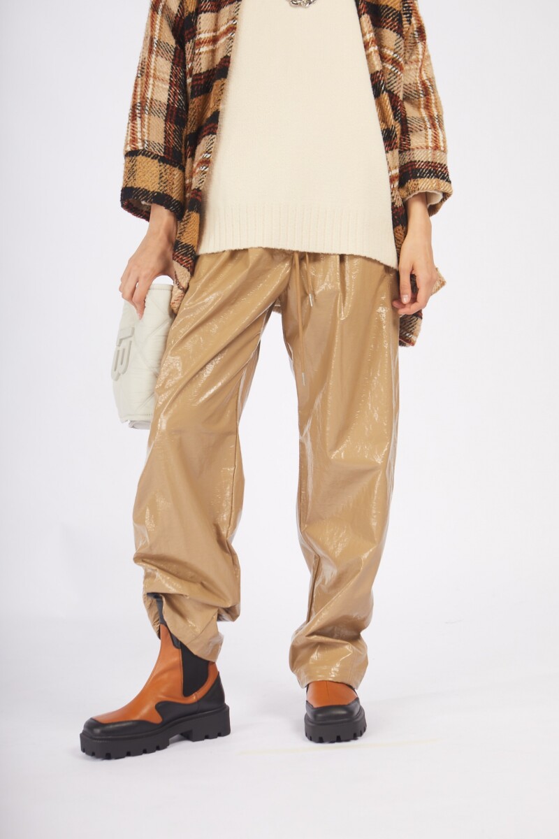 PATENT FAUX LEATHER TRACK PANT Beige