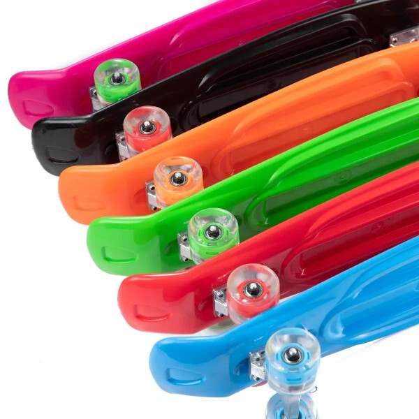 Patineta Penny 68cm C/luz Skate Varios Colores Patineta Penny 68cm C/luz Skate Varios Colores