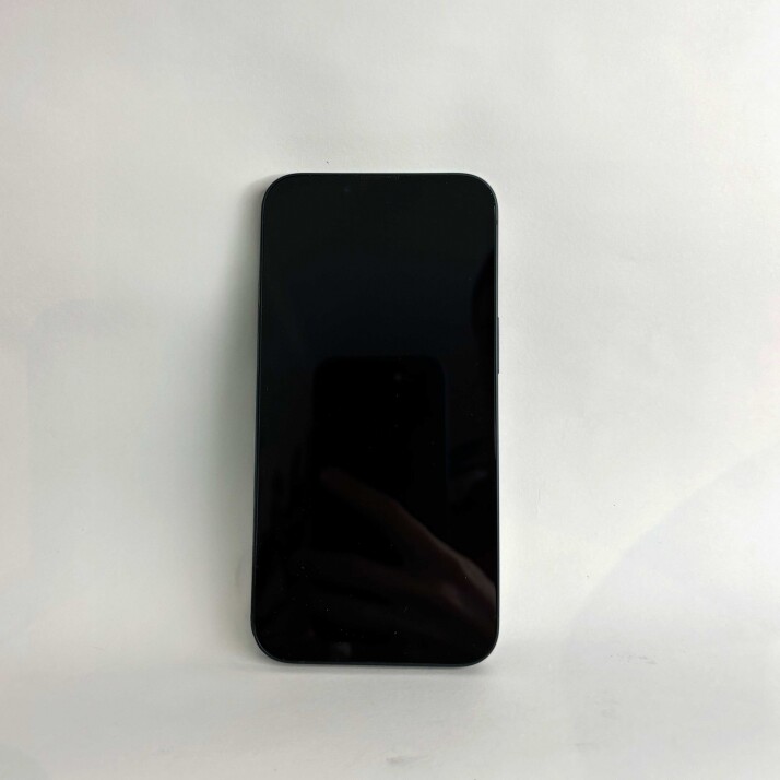 iPhone 13 128 GB - Black iPhone 13 128 GB - Black
