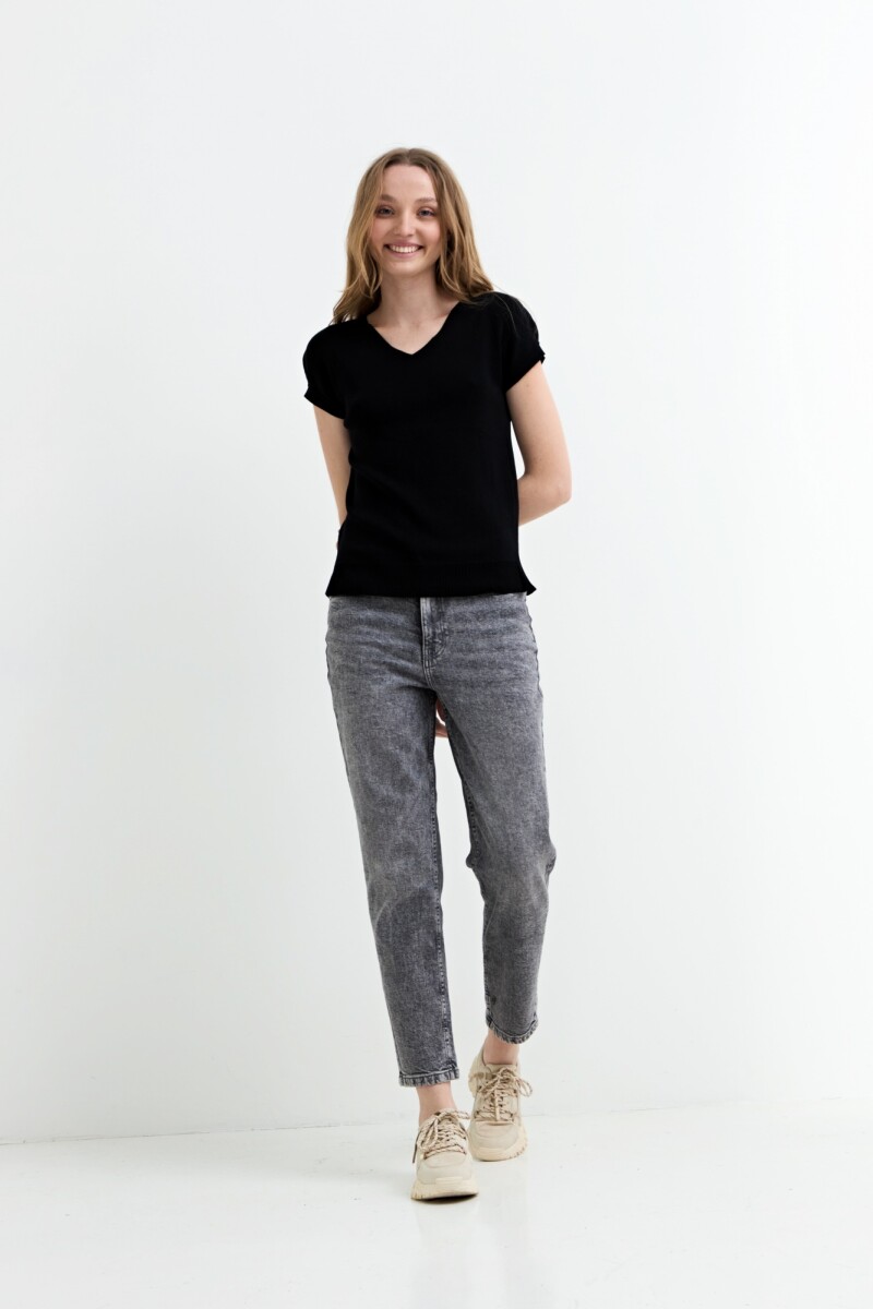 Sweater m/c escote V NEGRO