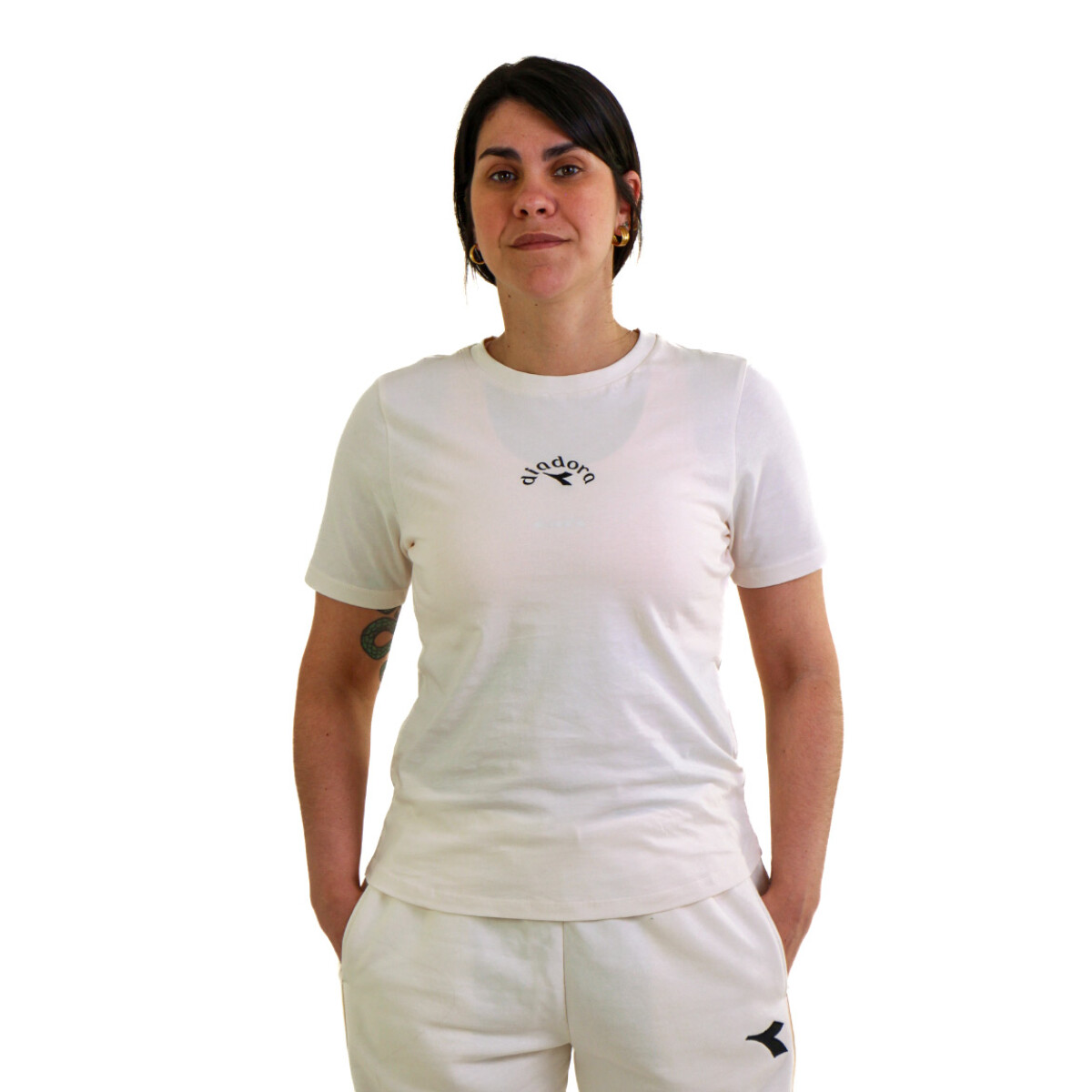 Diadora Remera Mujer L. T- Shirt Ss Ess. Sports I - Blanco 
