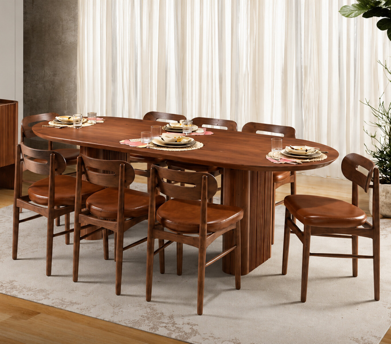 JUEGO DE COMEDOR MESA Y 8 SILLAS EN MADERA MACIZA 