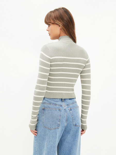POLERA FRUNDA VARIANTE 2