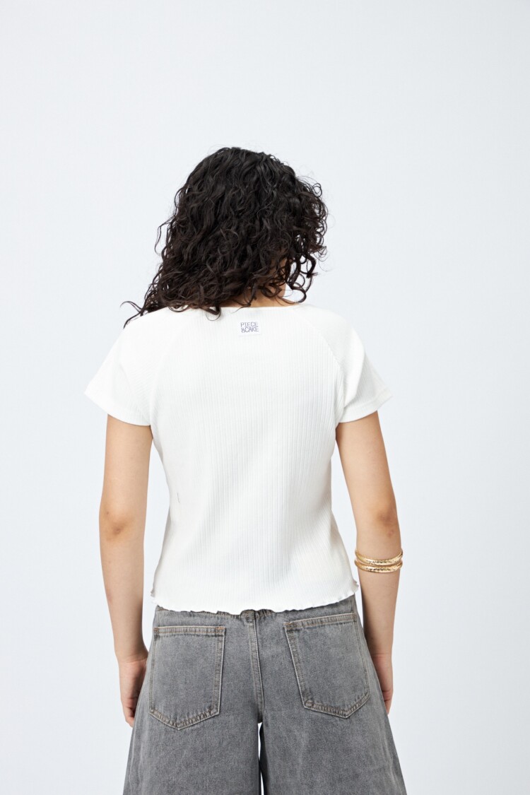 REMERA SANTA Crudo
