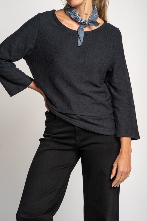Sweater Negro