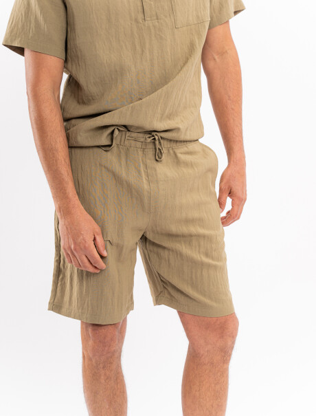 Short rustico tostado