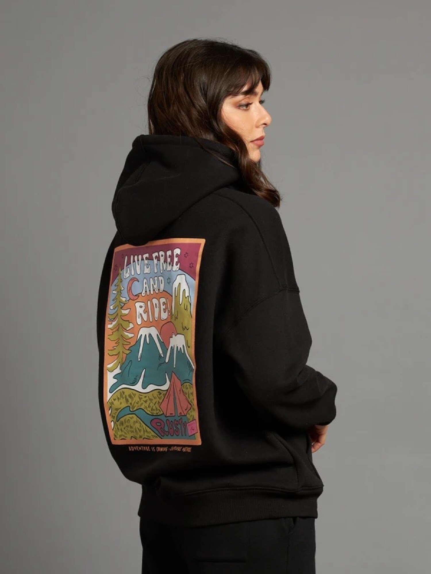 Buzo Dama C/Capucha E/Atrás Rusty Negro — Apache