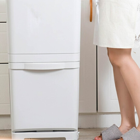 Tacho De Basura Papelera Contenedor C/ruedas 45 L Blanco
