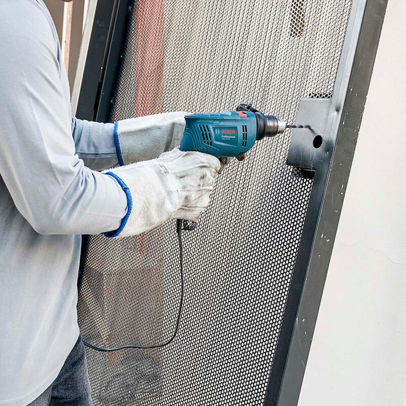 Taladro Percutor Bosch GSB 550 RE 550W 220V 1 año / Bosch Unica