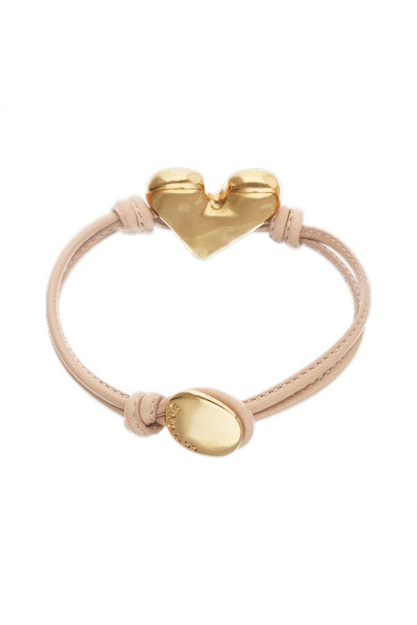 PULSERA DE CUERO CAMEL CON DETALLE DE CORAZÓN BAÑADO EN ORO 18K Pulsera