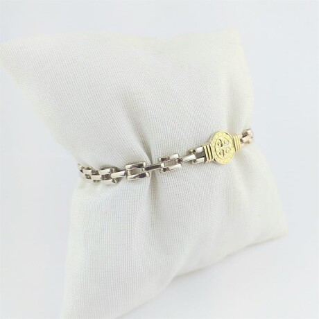 Pulsera religiosa de plata 925 con detalles de double en oro 18Kts modelo panther, San Benito diámetro 10mm, largo total 18cm. Pulsera religiosa de plata 925 con detalles de double en oro 18Kts modelo panther, San Benito diámetro 10mm, largo total 18cm.