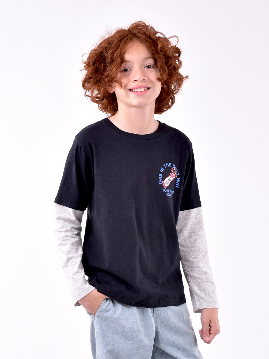 REMERA LUCA - NEGRO 
