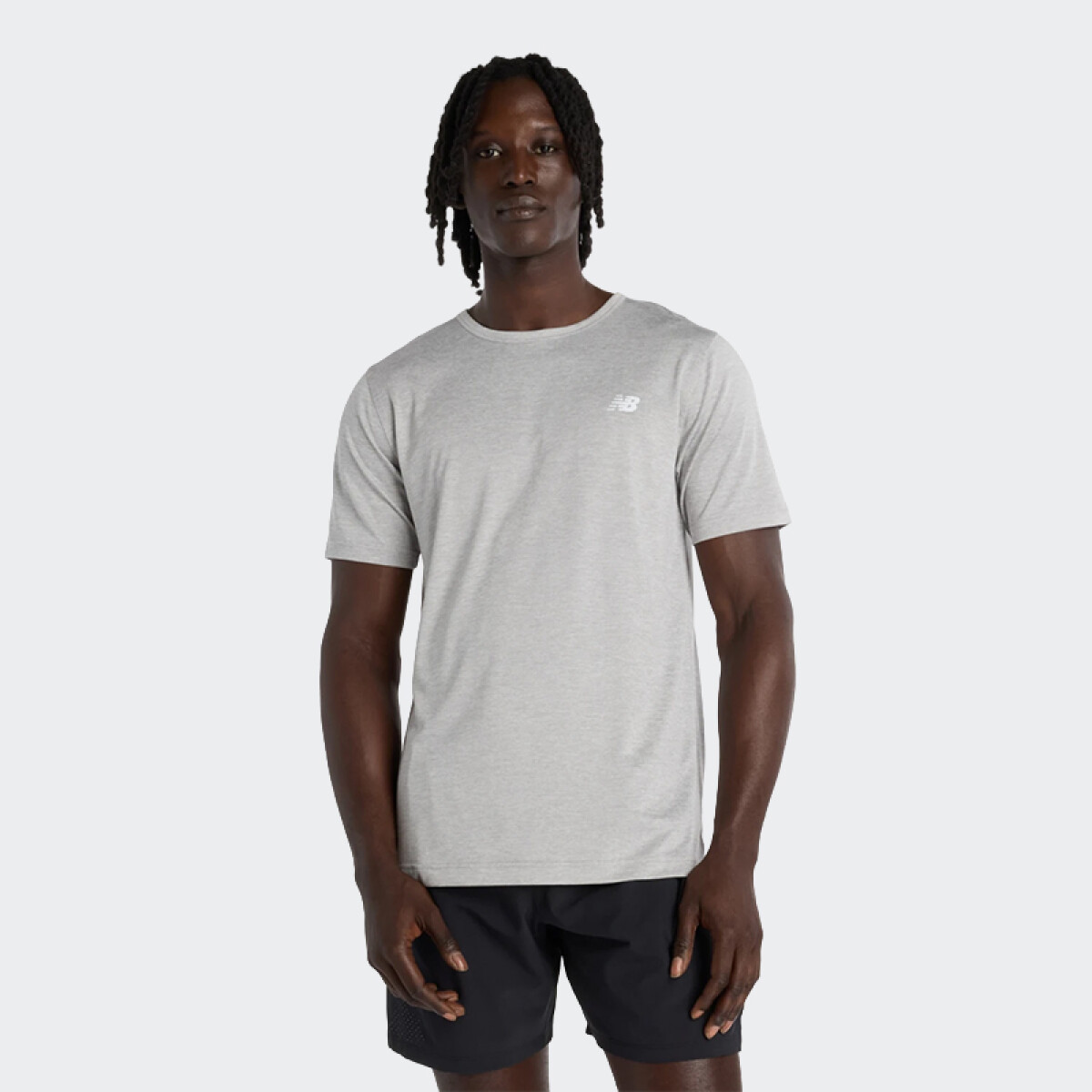 Remera New Balance Sport Essentials - Gris 