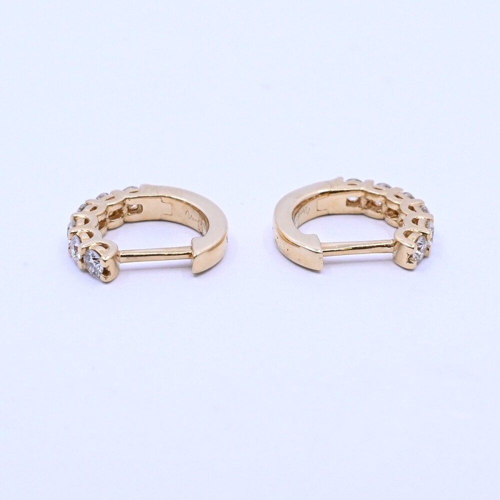 Aros oro 18k y brillantes. Aros oro 18k y brillantes.