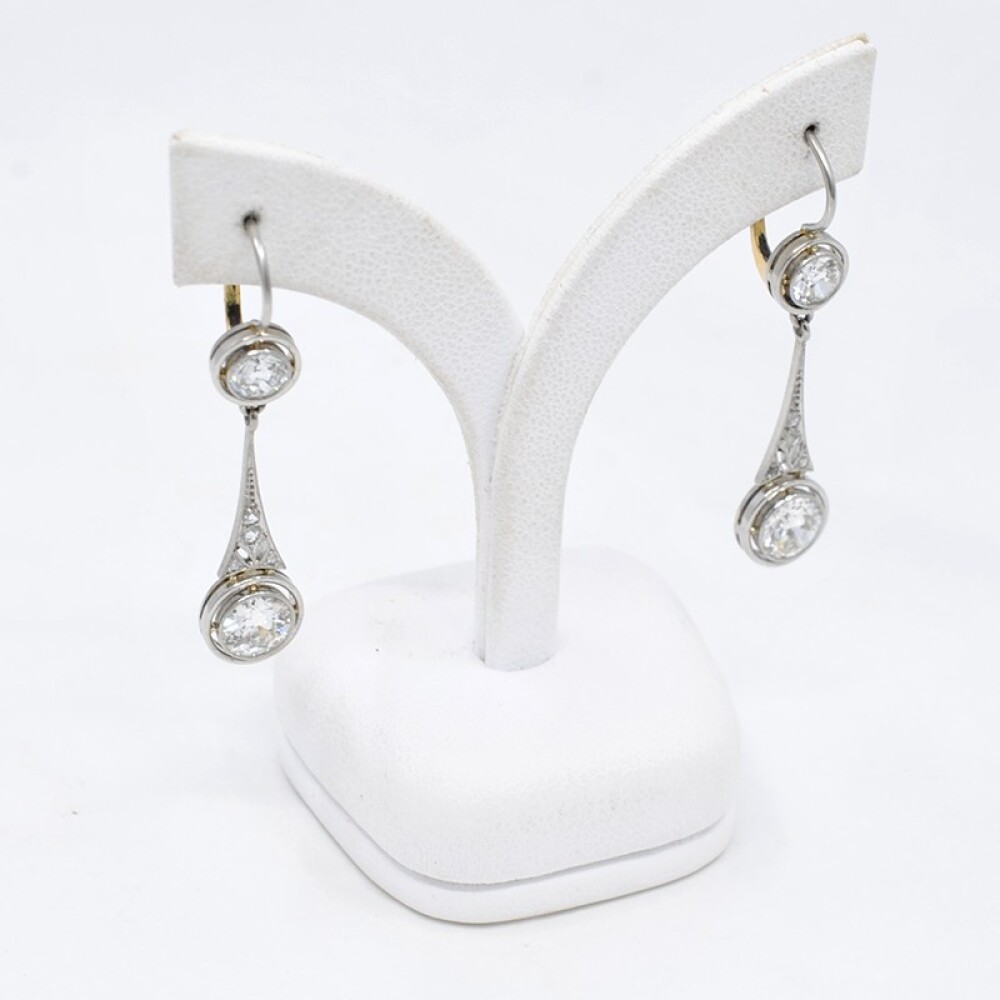 Caravanas En Oro Blanco, Brillantes Y Diamantes Caravanas En Oro Blanco, Brillantes Y Diamantes