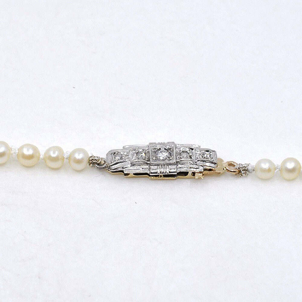 Collar Perlas De Cultivo Con Broche en Oro 18 K, Brillantes Y Diamantes Collar Perlas De Cultivo Con Broche en Oro 18 K, Brillantes Y Diamantes