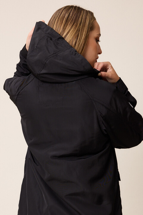 CAMPERA ZIRANA POLANCO Negro