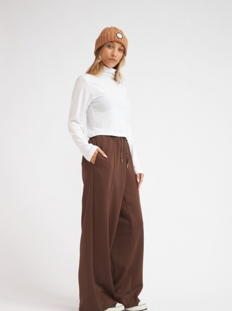 JOGGER FLORA MARRÓN