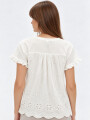 Tops Ahte Marfil / Off White