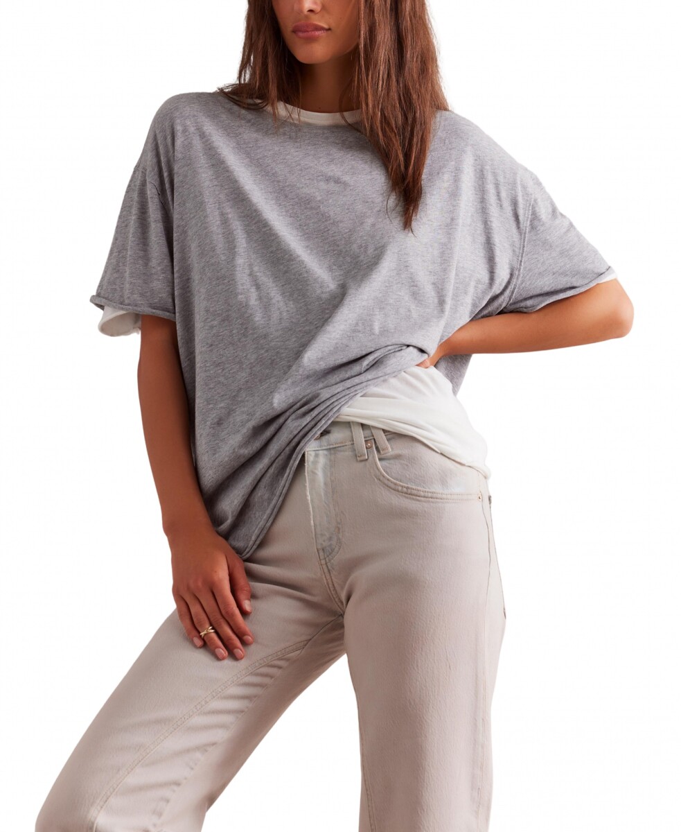 REMERA NINA 