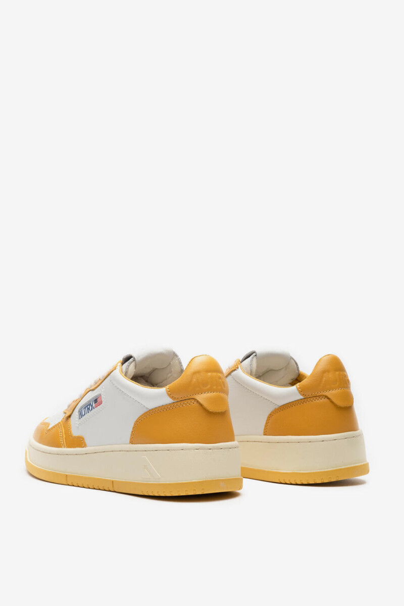 AUTRY 01 LOW WOM LEAT/LEAT MUS Mostaza