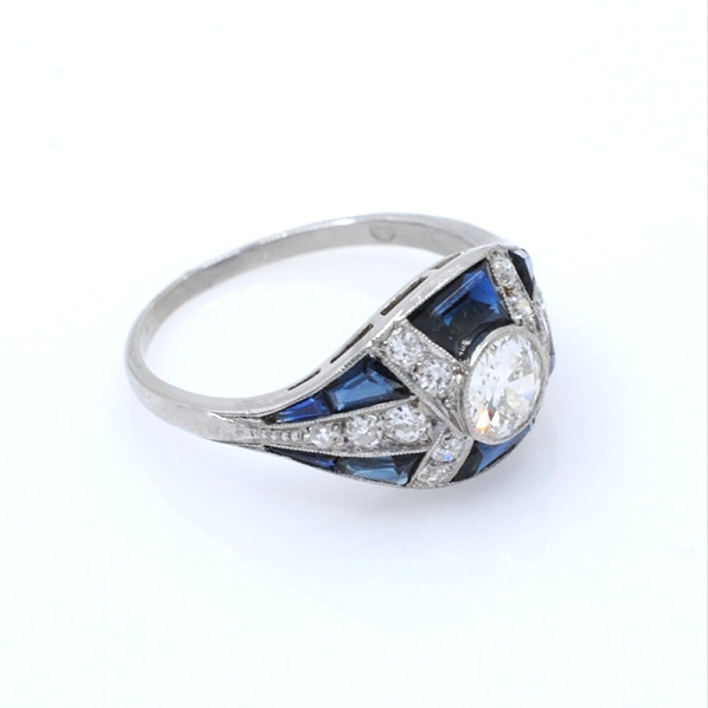 Anillo de platino brillantes, diamantes y zafiros sinteticos. Anillo de platino brillantes, diamantes y zafiros sinteticos.
