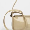 Cartera Al Hombro Leaf en Efecto Cuero Charol Natural