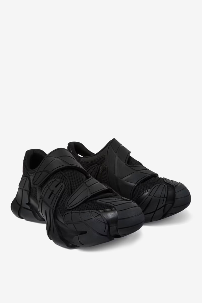 ZAPATILLA TORMENTA Negro