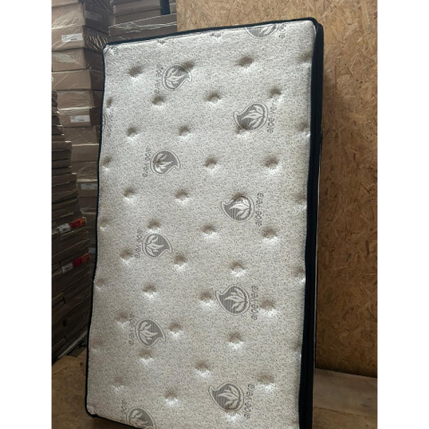 [OUTLET] Colchón ZZZEN 1 - Plaza y Media - Espumas EPS - Pillow Top | 110x188x32 cm - EXTRA FIRME [MANCHADO] [OUTLET] Colchón ZZZEN 1 - Plaza y Media - Espumas EPS - Pillow Top | 110x188x32 cm - EXTRA FIRME [MANCHADO]