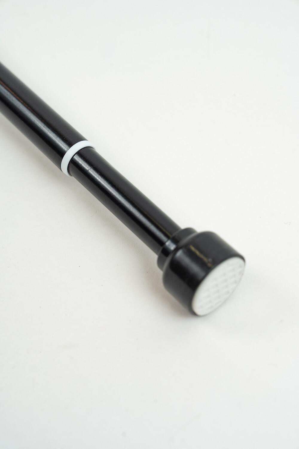 Accesorio Barral Extensible Para Cortina De Baño Negro