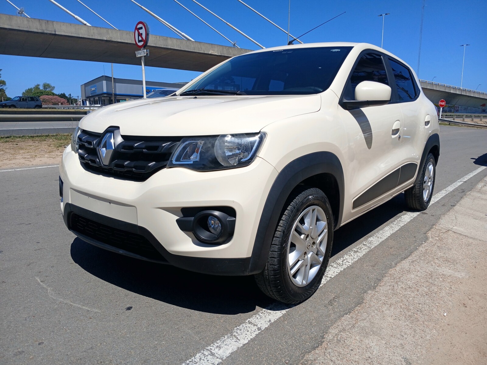 Renault Kwid Intense EXCELENTE ESTADO! | Permuta / Financia 