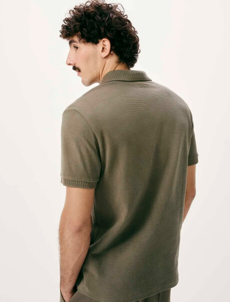 POLO TEXTURIZADO DE MANGA CORTA VERDE