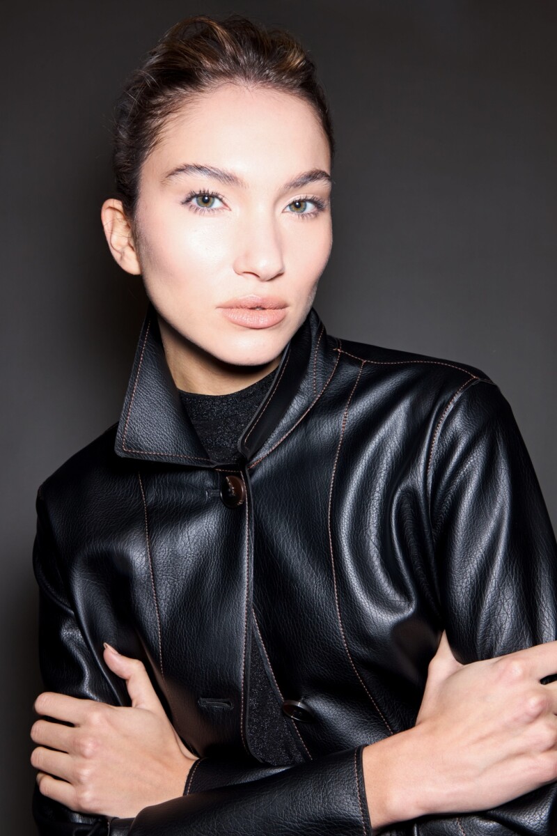 Chaqueta eco cuero negro