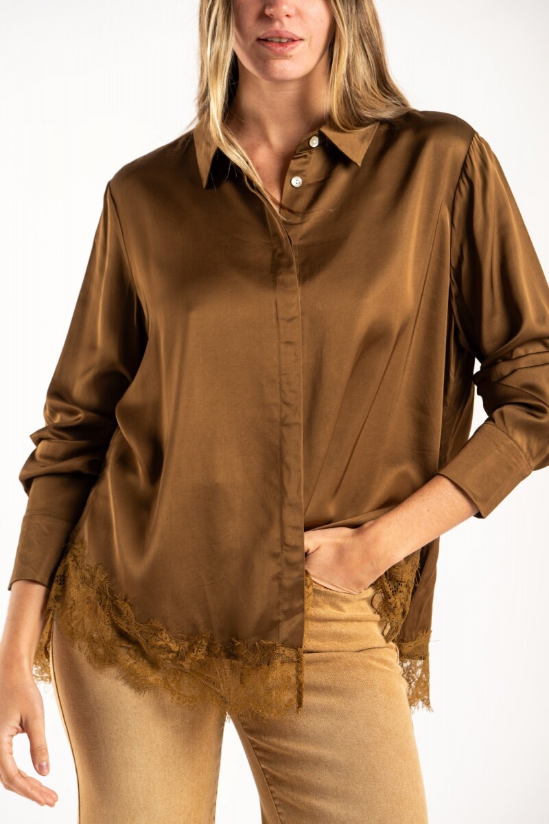Camisa Saten Ruedo Encaje Chocolate