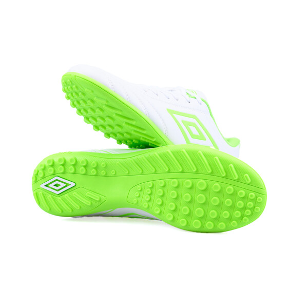 Calzado Classico III TF Umbro Hombre 09v