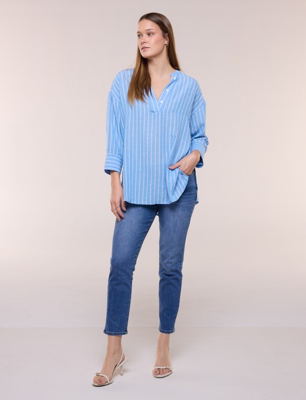 Blusa Lineas CELESTE