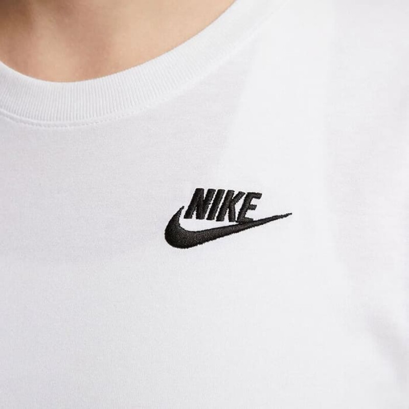 Remera Nike Sportwear Club Essentials de Mujer - DX7902-100 Blanco