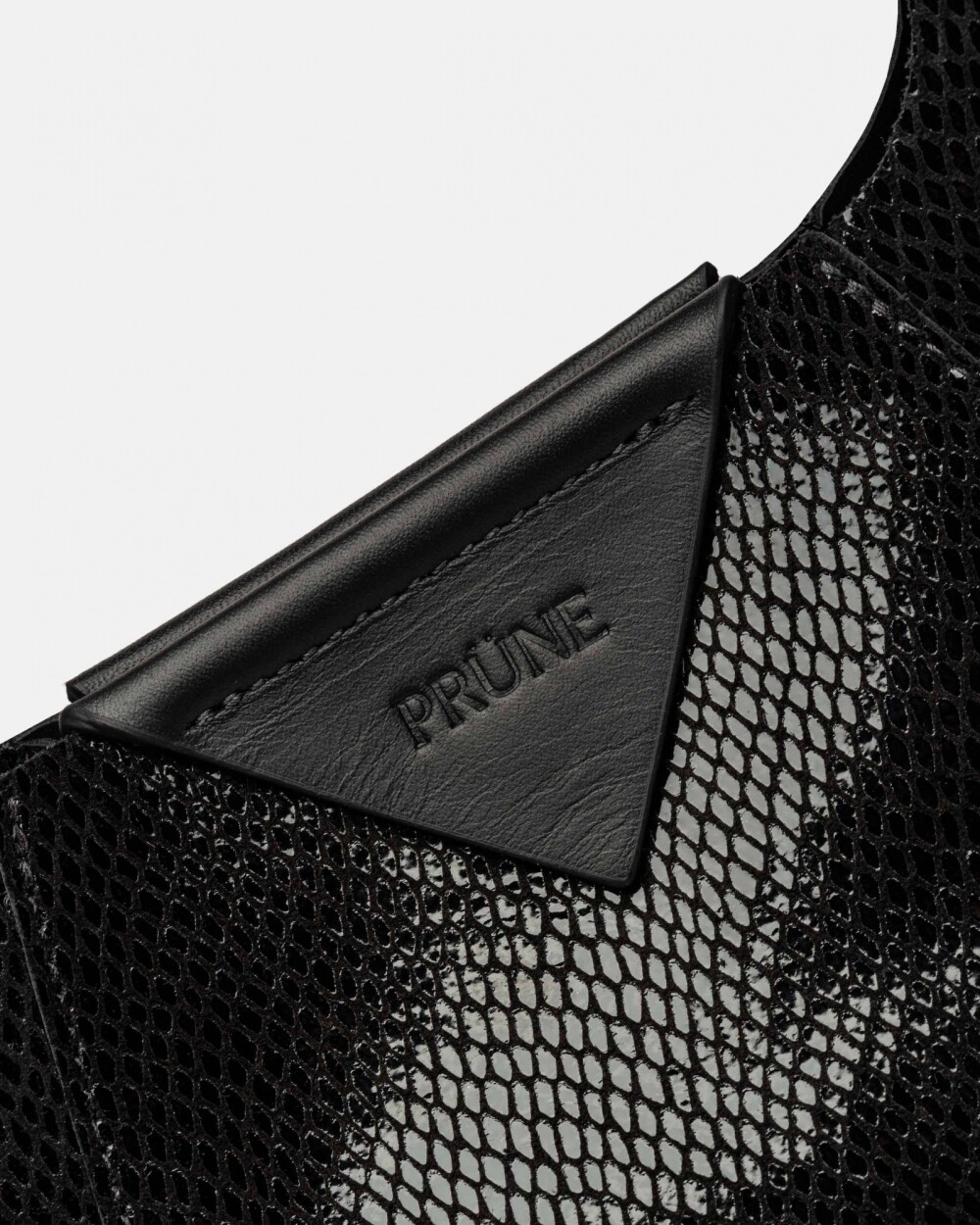 Cartera al hombro The Shopping En Cuero Grabado Snake Negro