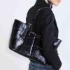 Bolso The Icon en cuero grabado big croco Negro
