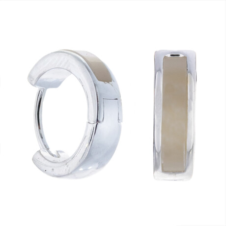 Par de aros de plata 925 con nácar. Par de aros de plata 925 con nácar.