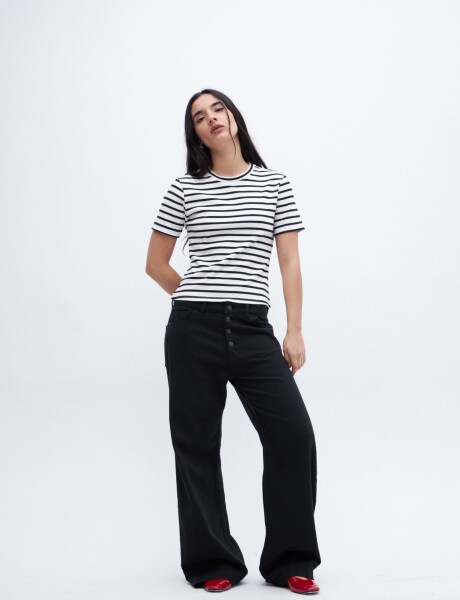 Remera Eva Rayas negra