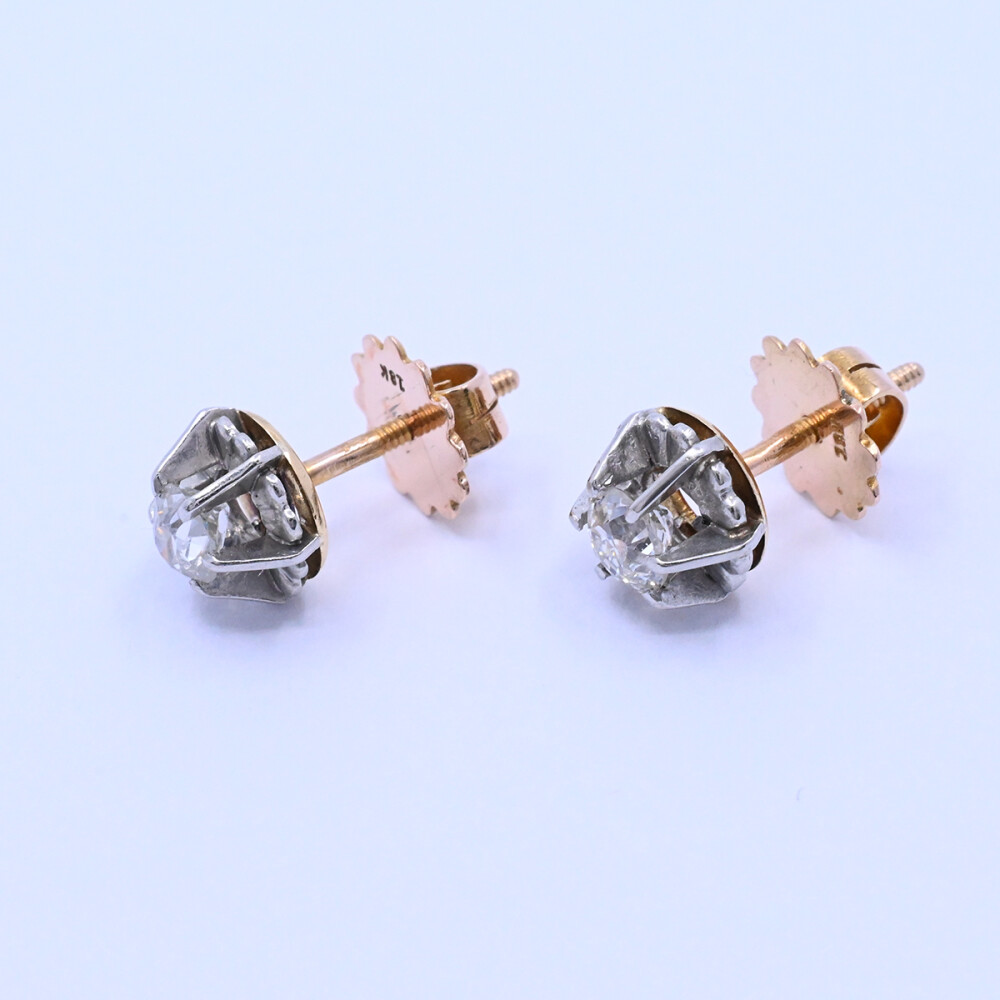 Caravanas oro 18k antiguas en 2 tonos con brillantes. Caravanas oro 18k antiguas en 2 tonos con brillantes.